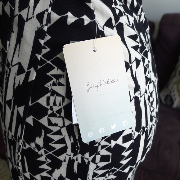 Pencil Skirt, Graphic Geometric Tribal Print - Picture 4 of 6